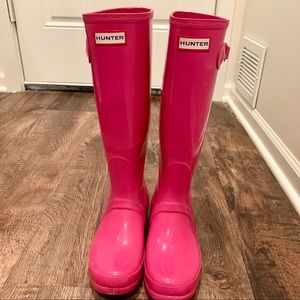 Hunter Original Tall Gloss Rain Boots: Bright Pink